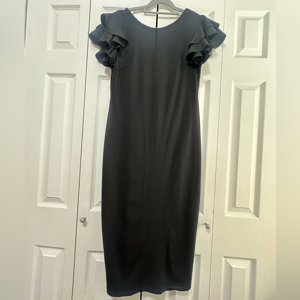 Chic Black Midi Dress with Ruffle Sleeves